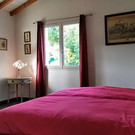 Xoko Gorri Bed & Breakfast