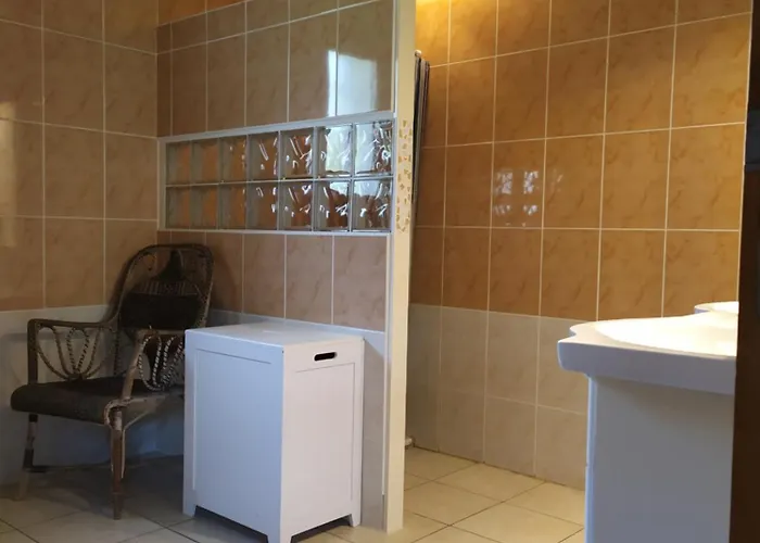 Xoko Gorri * Urrugne