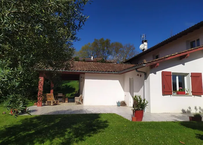 Xoko Gorri Bed & Breakfast